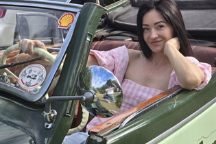 Ukrainian girl for marriage tatyana from kiev with Black hair age 43 photo-19