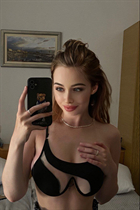 Chica checa anna de prague con pelo Marrón claro y 24 años photo-8