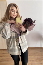 Single Ukrainian lady anastasiia from kiev with Blonde hair age 29 photo-1