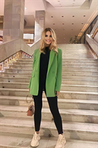 Dating a german girl irina from berlin with Blonde hair 41 years old photo-16