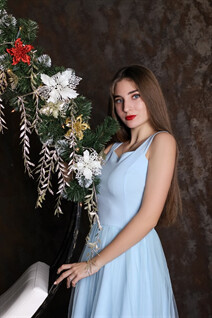 Ukraine beauty girl katerina from nikolaev with Dark Brown hair age 19