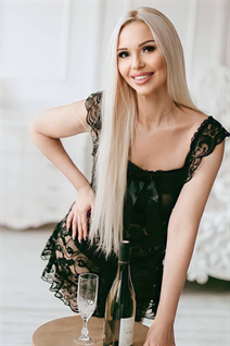 Ukrainian woman online tetiana from kherson with Blonde hair age 52 photo-2