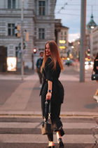 Pretty girl anna from vienna with Light Brown hair age 25 photo-5