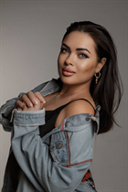 Ukrainian girl oksana from kharkov with Dark Brown hair age 41 photo-1