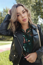 Single Ukrainian lady karina from kiev with Blonde hair age 33 photo-7
