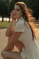 Chica de lugano alina con pelo Marrón oscuro y edad 27 photo-22