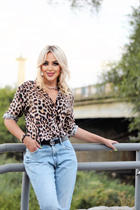 Ukrainian single woman yana from kharkov with Blonde hair age 45 photo-14