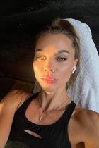 Dating a german girl olga from bochum with Blonde hair 42 years old photo-6