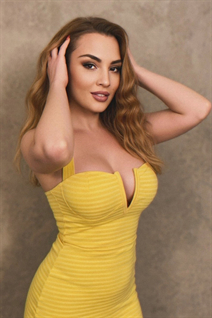 Lovely Ukrainian girl yulia from nikolaev with Light Brown hair age 33