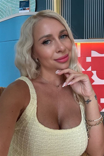 Chica bonita tatiana de varna con pelo Rubio y edad 39