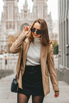 Belle femme ukrainienne alice de oxford aux cheveux Roux, age 24 photo-1