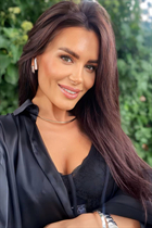 Sortir avec une femme allemande olena de munich avec Brunette cheveux 40 ans photo-4