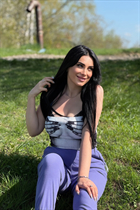 Mariée ukrainienne darya de rozhniativ avec Noirs cheveux, âge 30 photo-3