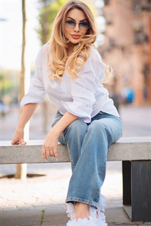 Girl in Ukraine alla from dnepr with Blonde hair age 60