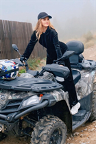 German bride liubov from berlin with Light Brown hair 25 years old photo-14