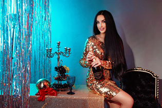 Bride from Ukraine svetlana from kharkov with Black hair age 39 photo-67