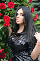 Gorgeous Ukrainian woman julia from kiev with Black hair age 35 photo-5