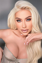 Pretty girl anastasia from milan with Blonde hair age 30 photo-1