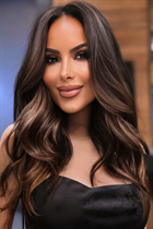 Jolie fille alla de rome avec Brunette cheveux, âge 36 photo-2