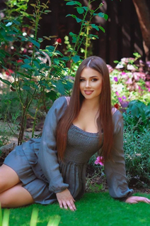 Date fille ukrainienne olga de dnipro avec Chatain clairs cheveux, âge 27