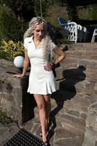 warsaw bride nataliia with Blonde hair age 32 photo-3