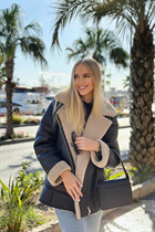Girl from alicante irina with Blonde hair age 30 photo-11