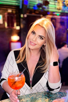 Chica rumana karina de bucharest con pelo Rubio y 37 años photo-13