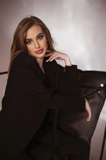 Femme ukrainienne pour sortir avec victoria de odessa avec Brunette cheveux, âge 29