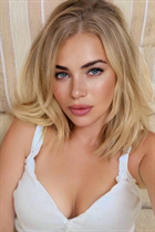 Mariée de new york vironika avec Blond cheveux, âge 40 photo-6