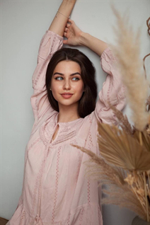 Rencontre une fille ukrainienne natali de kiev avec Brunette cheveux, âge 28