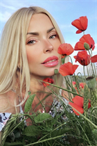 Pretty girl victoria from cannes with Blonde hair age 45 photo-2