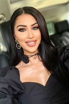 Dating a ukrainian woman olena from kiev with Dark Brown hair age 33 photo-13