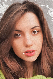 Mariée ukrainienne yana de lutsk avec Chatain clairs cheveux, âge 23