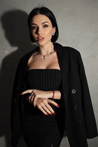 Ukrainian single woman valeria from mariupol with Black hair age 31 photo-35