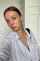 Bride from bangkok alina with Light Brown hair age 28 photo-6