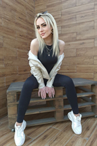 Ukrainian woman online vikky from kiev with Blonde hair age 36 photo-13