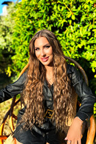 Dating a german woman karyna from bremen with Light Brown hair 25 years old photo-2