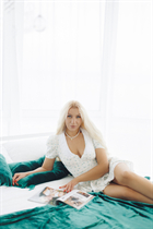 Mujeres increíbles de Ucrania alyona de odessa con pelo Rubio y edad 33 photo-18