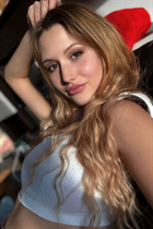 Girl from alexandra alexandra with Blonde hair age 24 photo-11