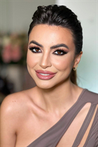 Brazilian single woman tailaine from camboriu with Dark Brown hair 34 years old photo-1