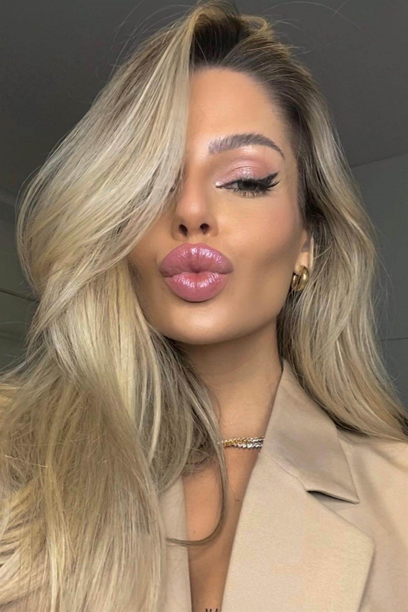 Brazilian girl Leite from Sao Paulo with Blonde hair 30yo - ID 369155