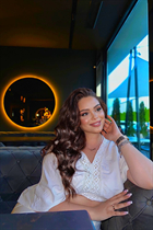 Jolie fille daniela de naples avec Chatain clairs cheveux, âge 23 photo-9