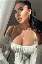 Ukrainian woman iuliia from kiev with Black hair age 44 photo-31