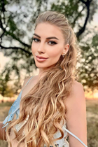 Novia de chicago irina con pelo Marrón claro y edad 31 photo-27
