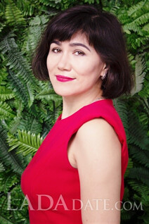 Ukraine wife from saint-petersburg tatiana with Dark Brown hair age 50
