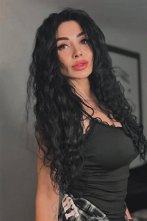 Gorgeous Ukrainian woman nadiia from kropyvnytskyi with Black hair age 39