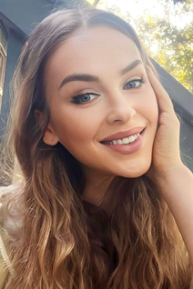 Perfect woman lilia from manassas with Light Brown hair age 42