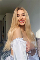 Perfect woman mikaela from san francisco with Blonde hair age 25 photo-4