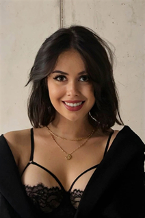Czech bride maria from prague with Dark Brown hair 24 years old