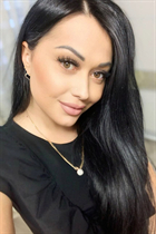 Bride from london julia with Black hair age 39 photo-18